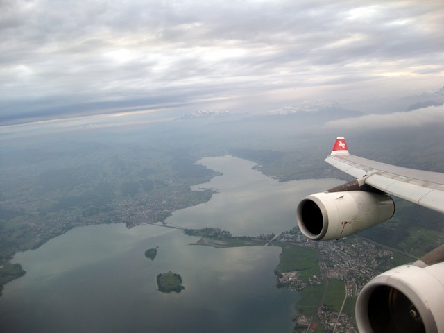 LX A340-300 im Anflug auf Zürich