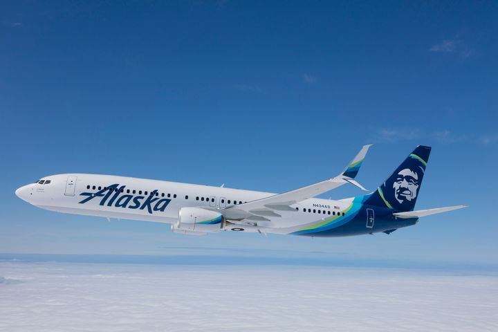 Alaska Airlines Boeing 737-800