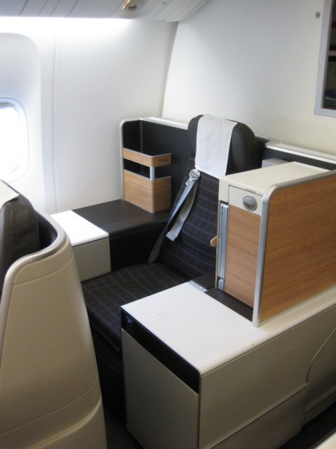 LX Business-Class (Boeing 777-300ER)