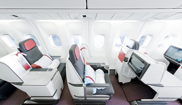 OS Business-Class (Boeing 777-300ER)