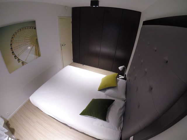 Schlafzimmer in Two Beds Suite im Hilton Garden Inn Brussels Louise