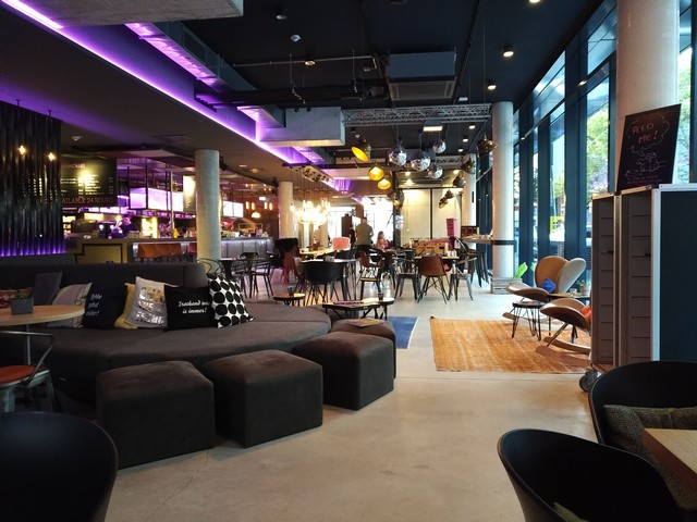 Lobby im Moxy Frankfurt East