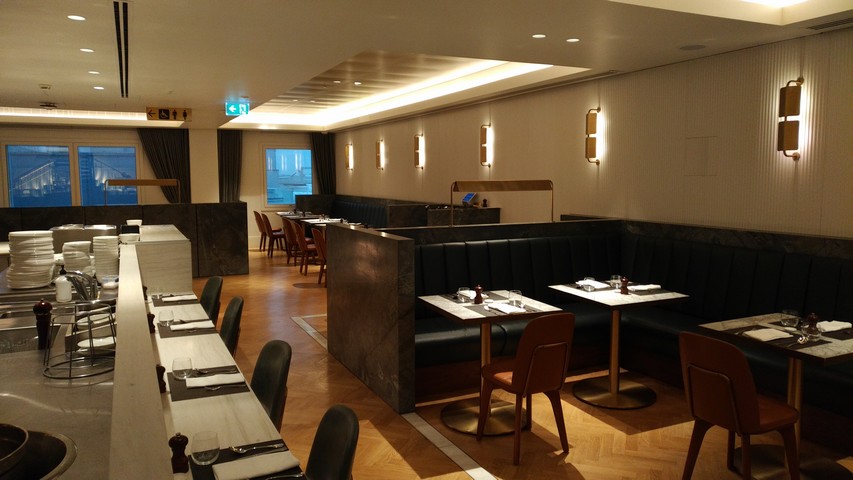 The Qantas London Lounge