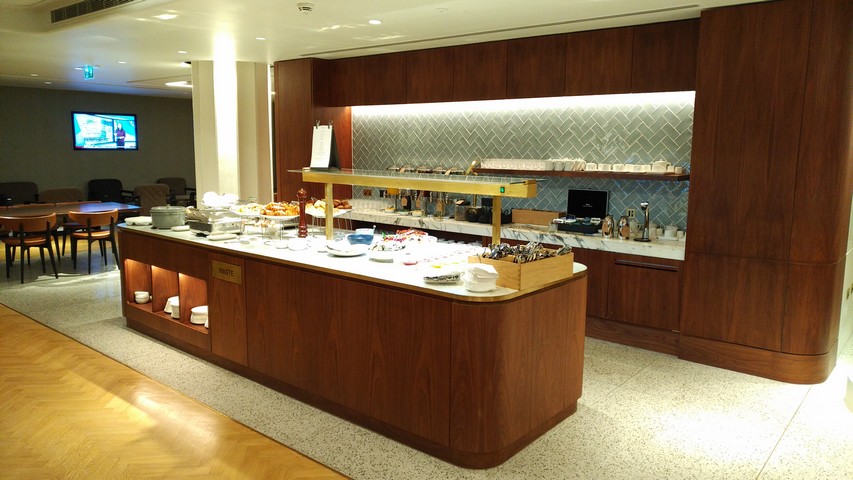 The Qantas London Lounge