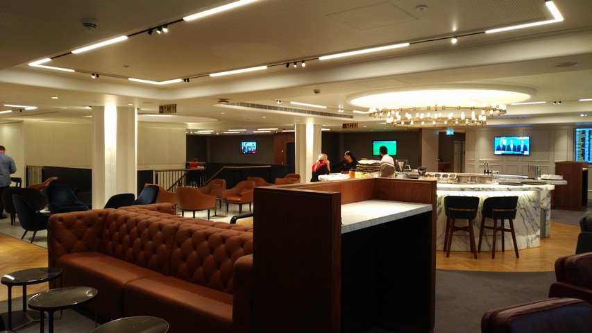 The Qantas London Lounge