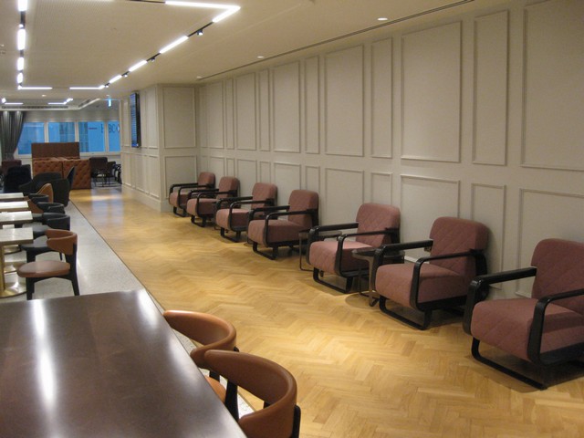 The Qantas London Lounge