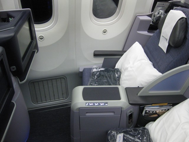 UA Business-Class (Boeing 787-9)