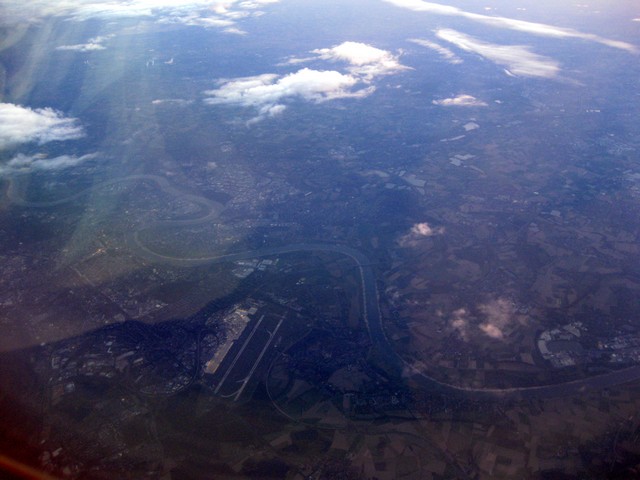 Düsseldorf Airport / LH997 AMS-FRA