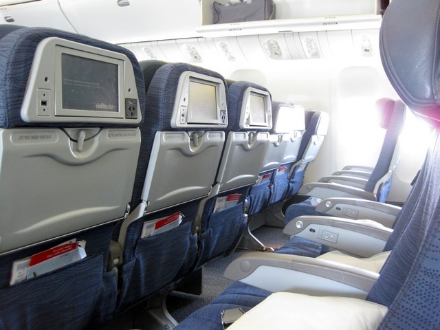 AC Economy-Class (Boeing 777-300ER)