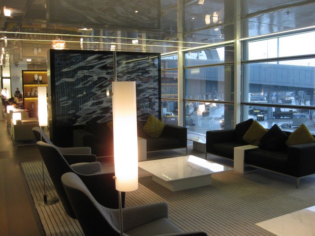 Cathay Pacific "The Bridge" Lounge Hong Kong