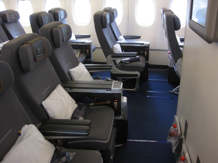 LH Premium-Economy-Class (Airbus A380-800)