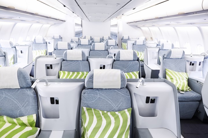 AY Business-Class (Airbus A330-300)