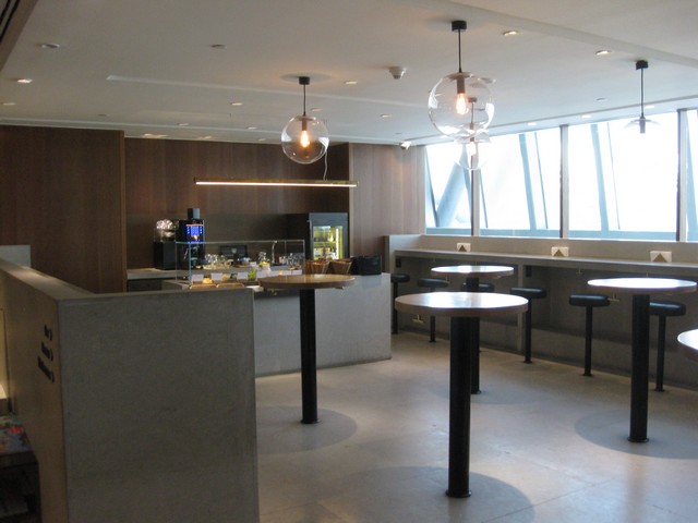 Cathay Pacific Business Lounge / MH785 BKK-KUL