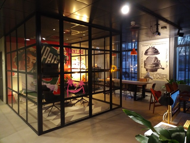 Lobby im Moxy Düsseldorf South