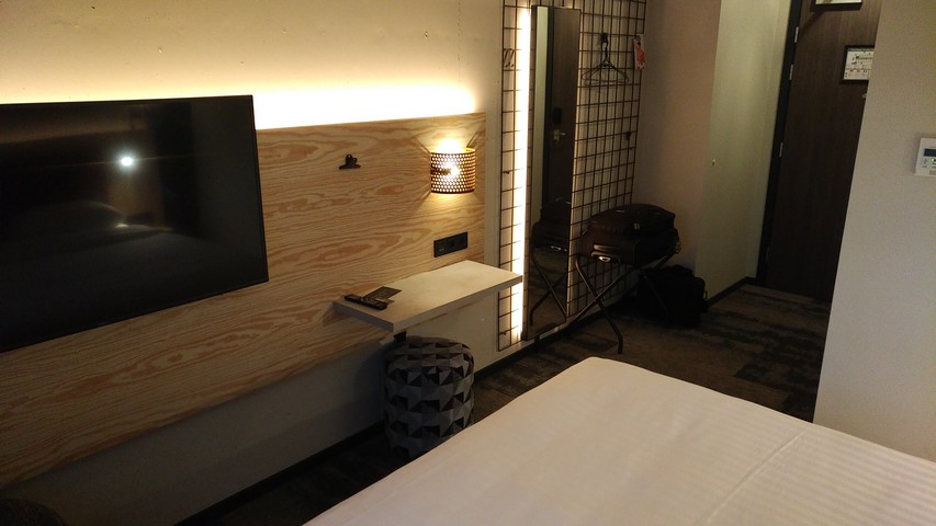 Moxy Sleeper Standardzimmer im Moxy Düsseldorf South