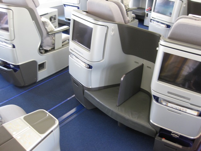 LH Business-Class (Airbus A340-300)