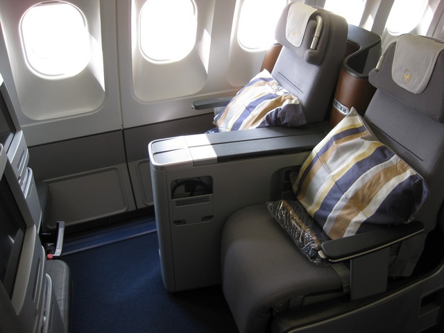 LH Business-Class (Airbus A340-300)