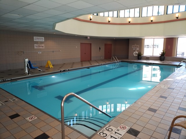 Pool im Sheraton Grand Chicago