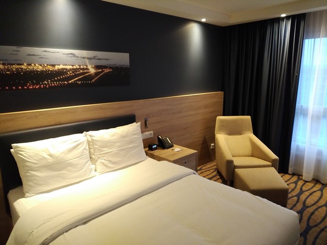 Standardzimmer im Hampton by Hilton Frankfurt Airport