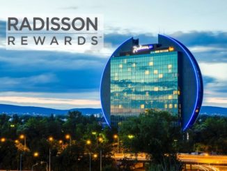 Radisson Blu Frankfurt mit Radisson Rewards Logo