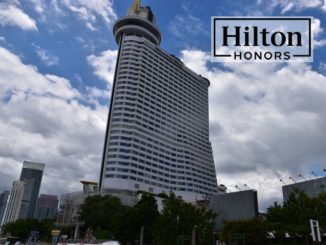 Millenium Hilton Bangkok mit Hilton Honors Logo