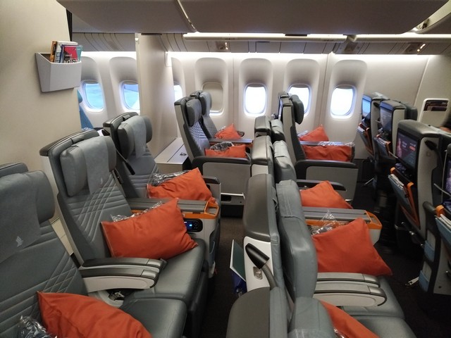 SQ Premium-Economy-Class (Boeing 777-300ER)