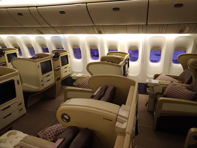 SQ regionale Business-Class (Boeing 777-300ER)