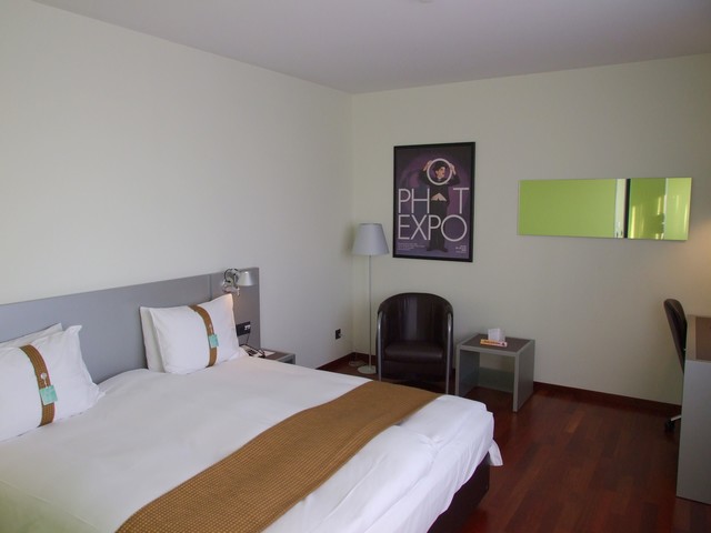 Executive Zimmer im Holiday Inn Zurich Messe