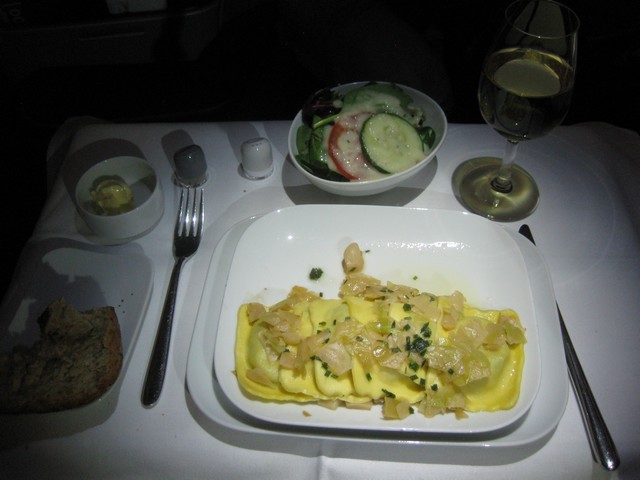 Abendessen (Hauptgericht) Business-Class / LH778 FRA-SIN