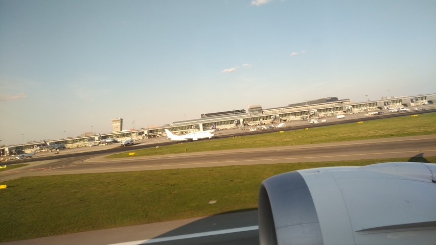 Warschau Chopin Airport / LO3 WAW-ORD