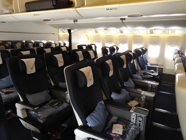 Ab 819 Eur In Der Premium Economy Class Nach Los Angeles