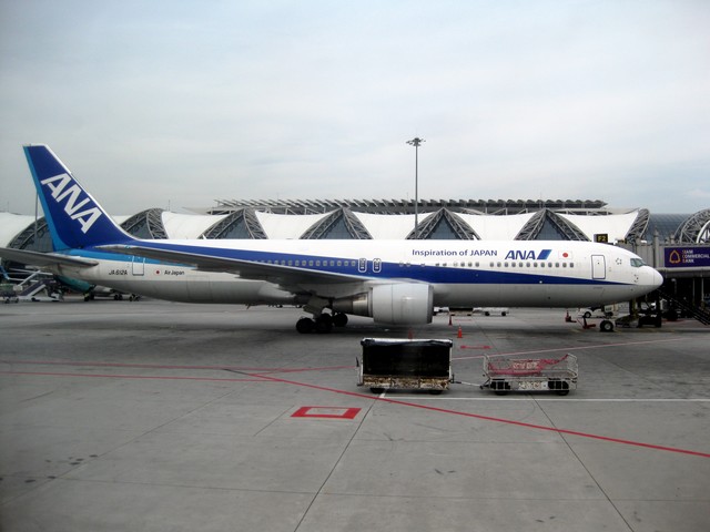 ANA Boeing 767-300