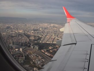 Anflug auf Wien mit Blick auf die Stadt