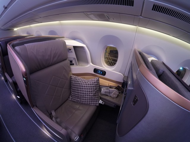 Business-Class Sitz / SQ356 SIN-MXP