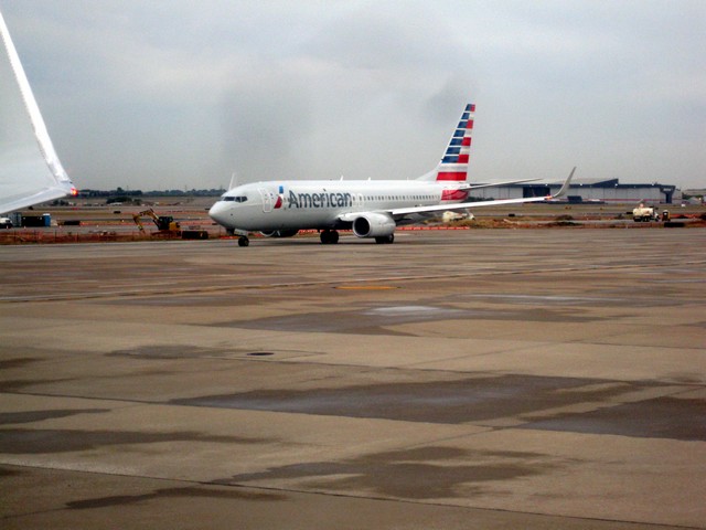 American Airlines Boeing 737-800