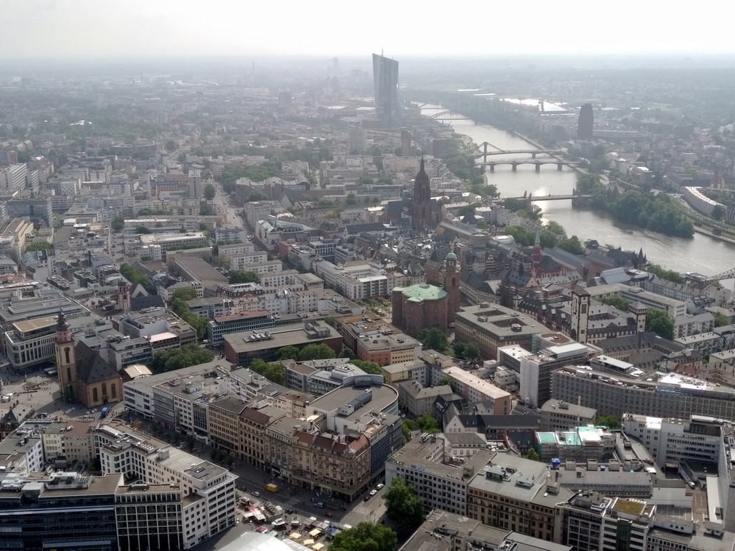 Innenstadt von Frankfurt mit Paulskirche