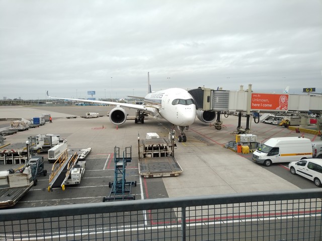 Singapore Airlines Airbus A350-900 / SQ323 AMS-SIN