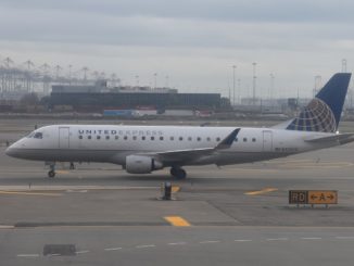 United Airlines Embraer 175LR