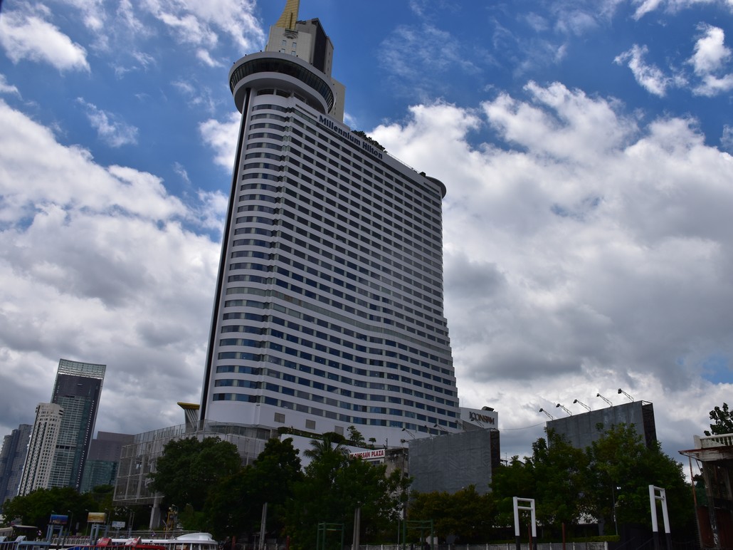 Millenium Hilton Bangkok