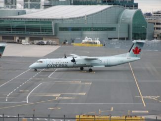 Air Canada Express Dash 8-400