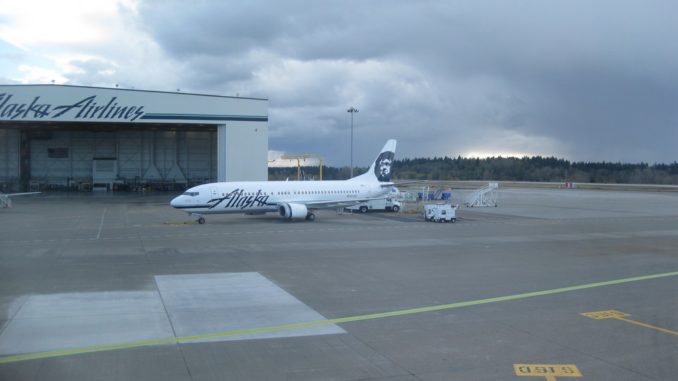 Alaska Airlines Boeing 737-400