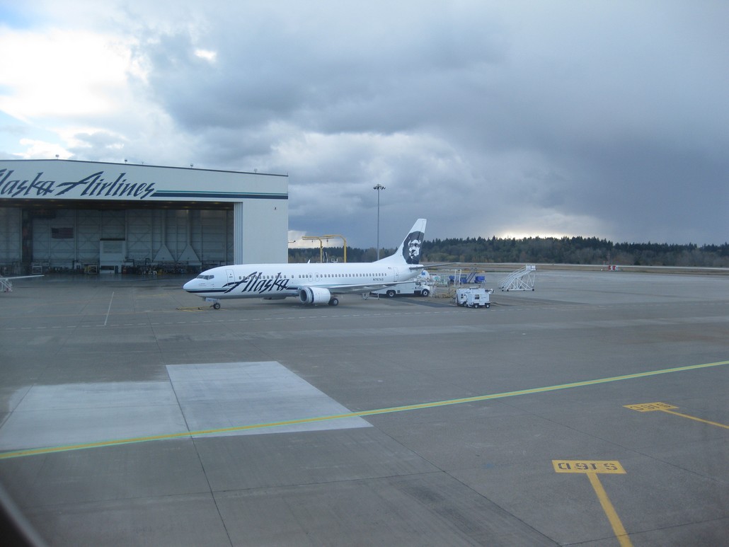 Alaska Airlines Boeing 737-400