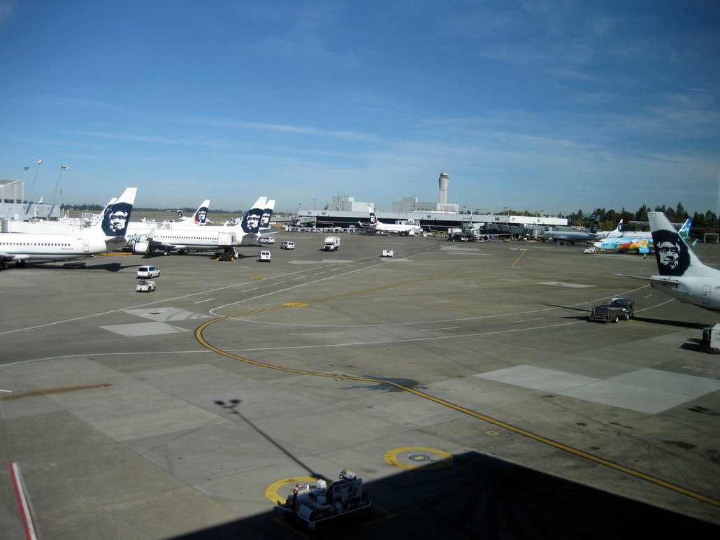 Alaska Airlines Flugzeuge in Seattle Tacoma