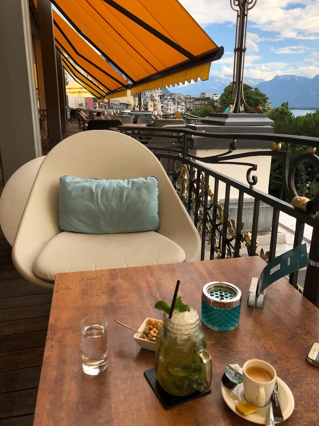 Terrasse des Grand Hotel Suisse Majestic Lausanne