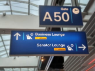 Lufthansa Lounge Schilder