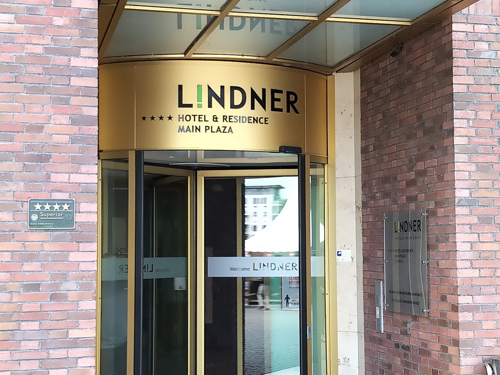Lindner Hotel & Residence Main Plaza in Frankfurt