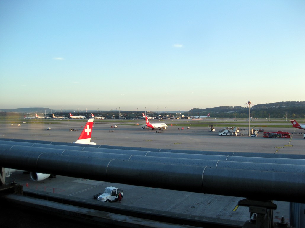 Flugzeuge der Swiss am Flughafen Zürich