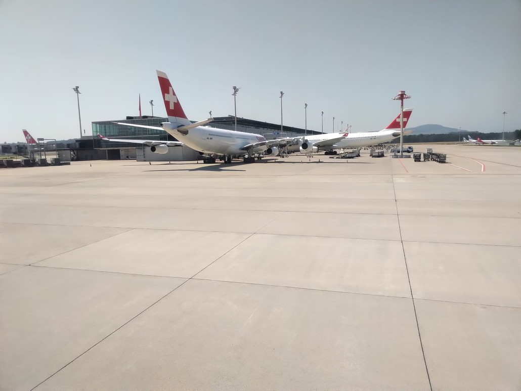 Flugzeuge der Swiss am Flughafen Zürich