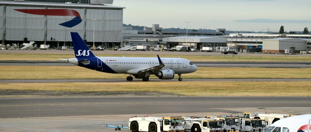 SAS Airbus A320 in London Heathrow